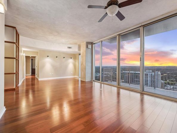 360 Nueces ST 3504, Austin TX 78701