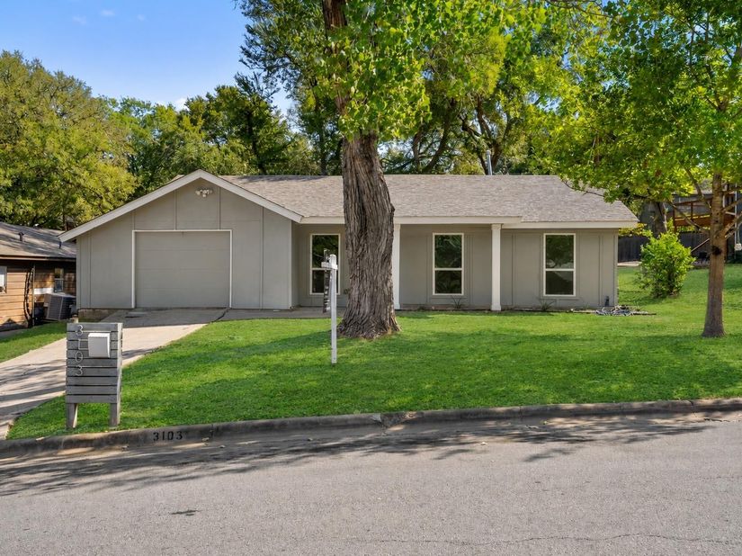 3103 Matador DR, Austin TX 78741