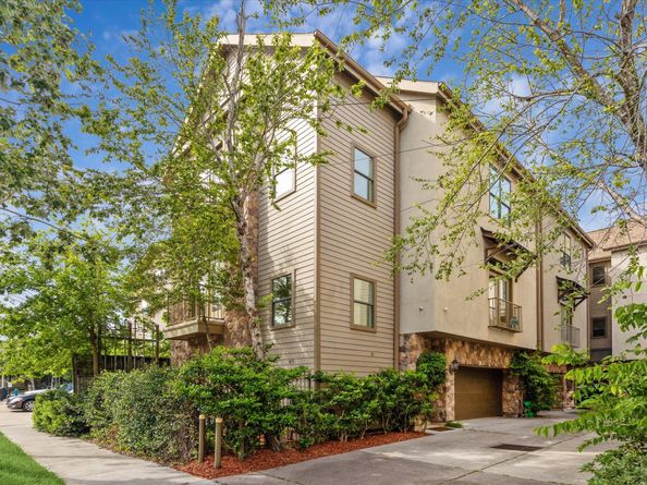 415 Tuam Street, Houston TX 77006