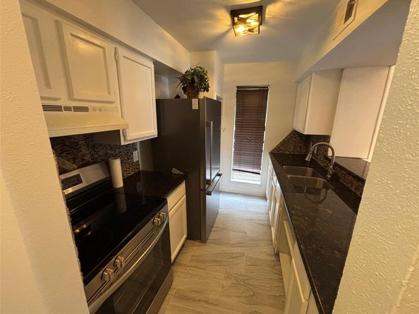 10075 Westpark Drive 40, Houston TX 77042