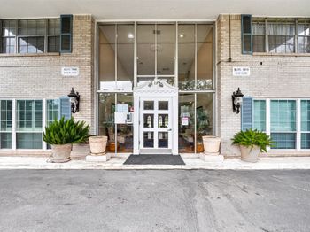 2600 Bellefontaine St Apt D24,