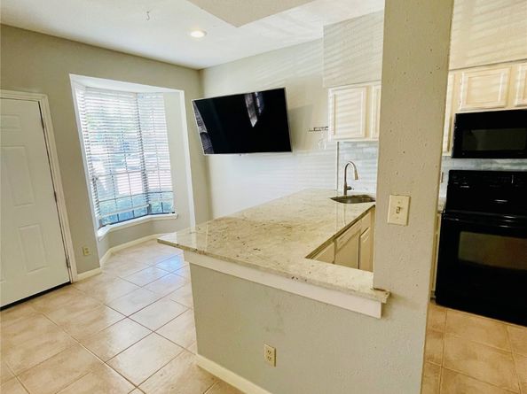 2121 El Paseo Street 1709, Houston TX 77054