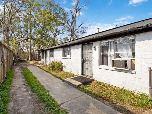 8119 Bertwood Street, Houston TX 77016