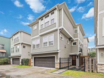 2435 Charleston Street