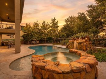 19 Miramar Heights Circle