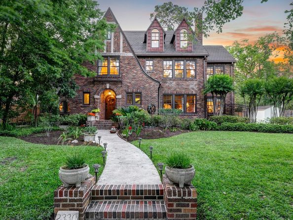 2330 Glen Haven Boulevard, Houston TX 77030