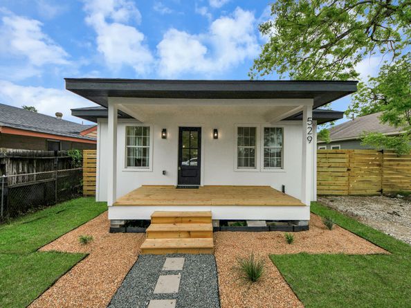 529 Hahlo Street, Houston TX 77020