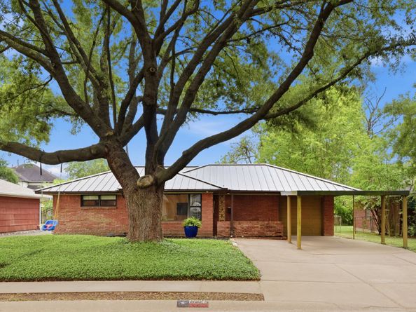 5325 Nina Lee Lane, Houston TX 77092
