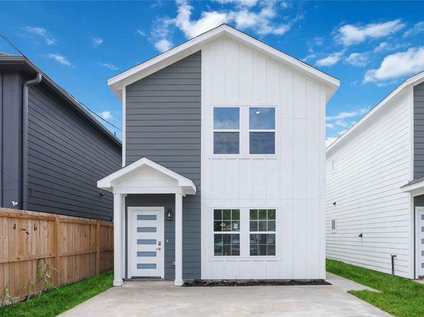 7502 Laura Koppe Road CD, Houston TX 77028