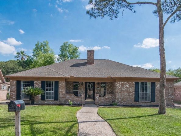 20319 Monkswood Drive, Katy TX 77450
