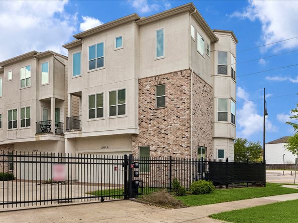 2004 Rosedale Street A, Houston TX 77004