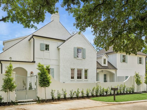 10801 Long Shadow Lane, Hunters Creek Village TX 77024