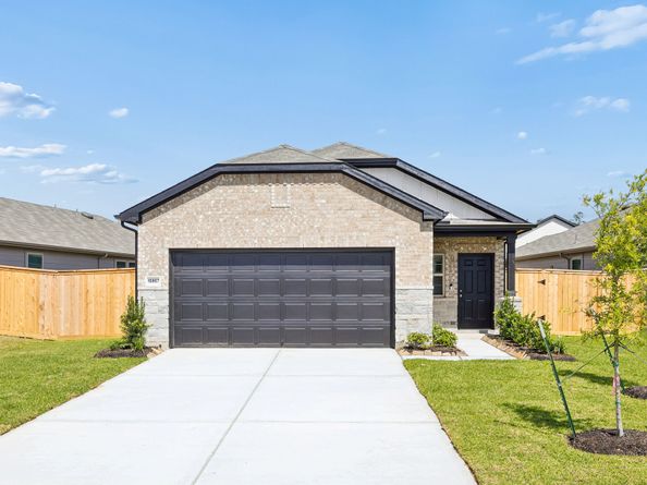 15957 Blass Valley Drive, Conroe TX 77302