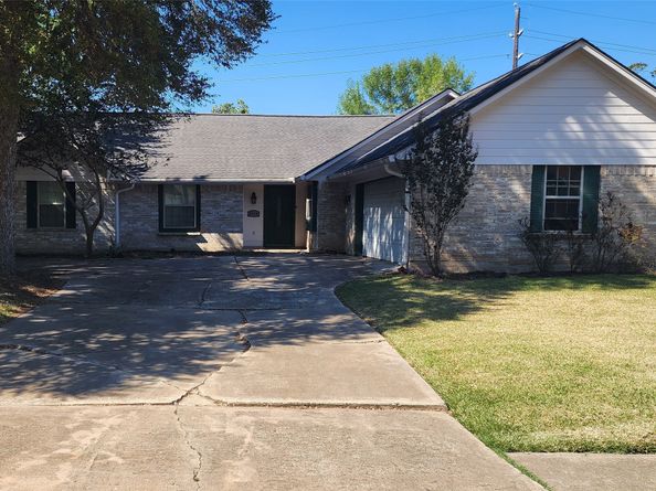 2014 Richmond Drive, Richmond TX 77406