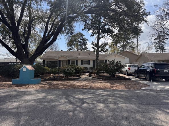 809 W Semands, Conroe TX 77301