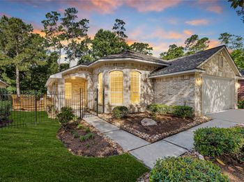 10 W Foxbriar Forest Circle