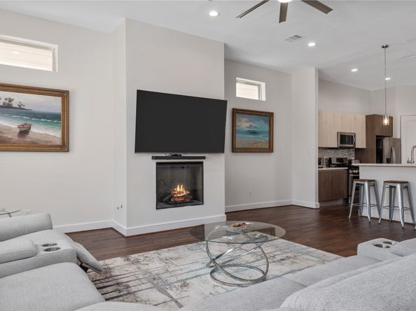 9406 Glenfield Court, Houston TX 77096