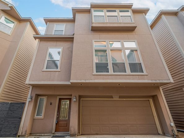 1002 W 22nd Street, Houston TX 77008