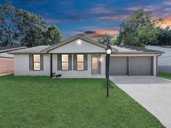 6027 Dellfern Drive, Houston TX 77035