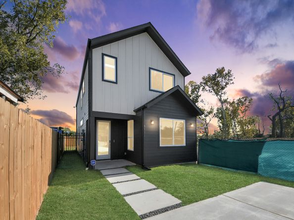 5722 Horton Street, Houston TX 77026