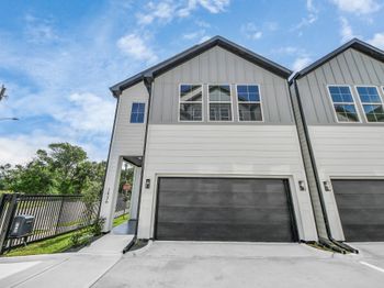 2436 Harrington Street