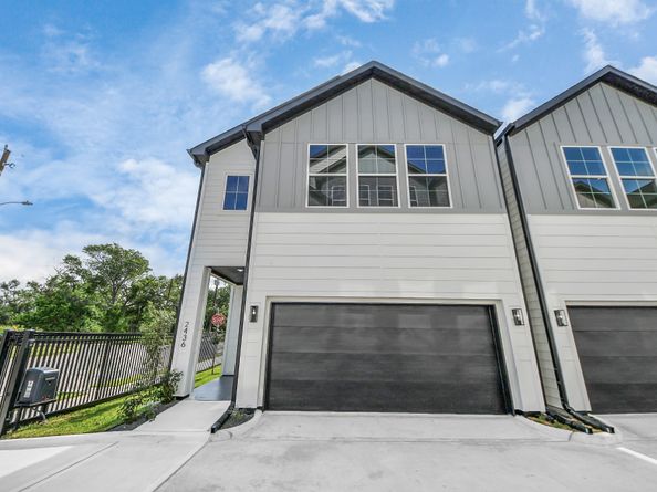 2436 Harrington Street, Houston TX 77026