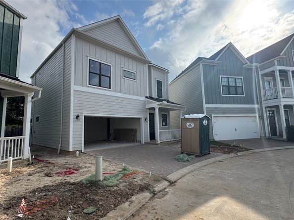 1114 Pearlwood Drive, Houston TX 77008