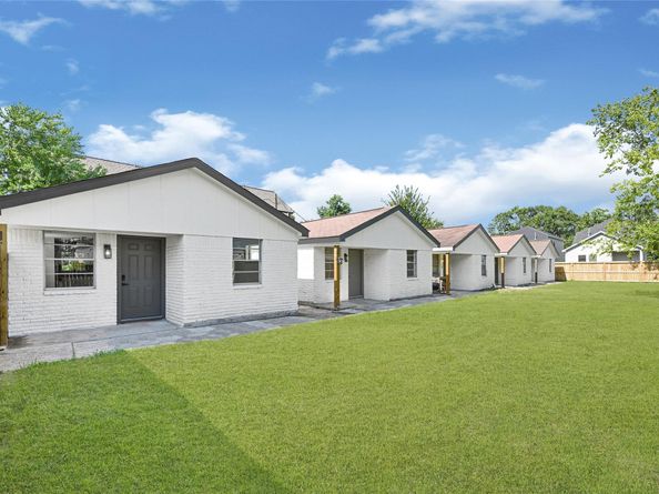 8701 Bertwood Street, Houston TX 77016