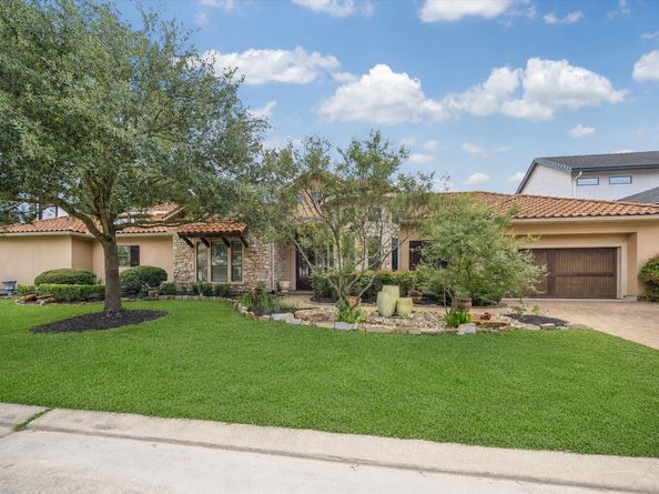 70 Shadow Creek Ridge Drive, Spring TX 77389