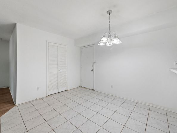 4649 Wild Indigo Street 337, Houston TX 77027