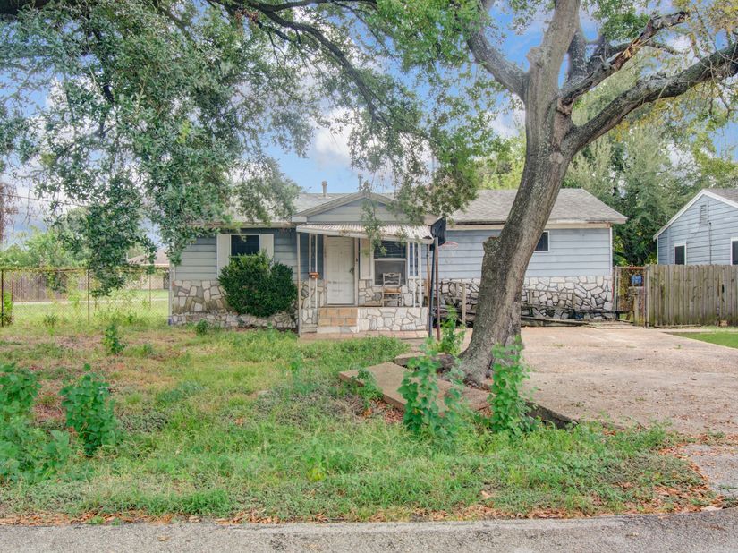 162 Calloway Street, Houston TX 77029