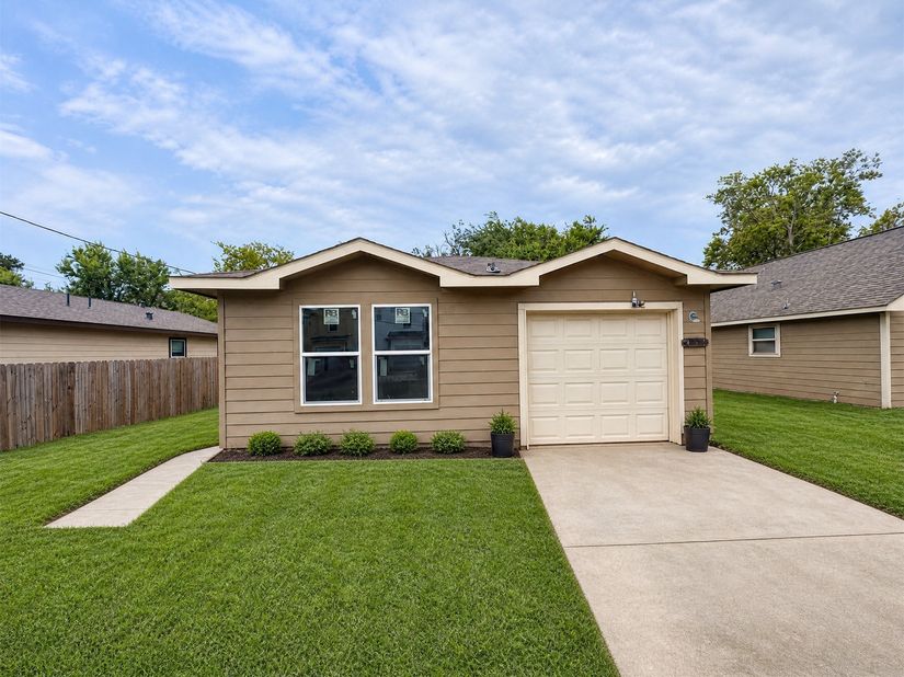 423 N Carolina Street, Houston TX 77029