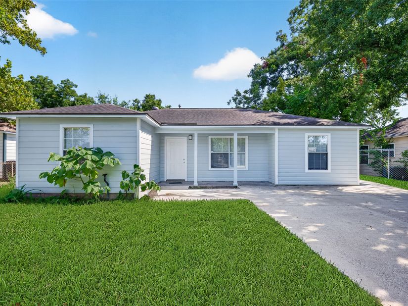 7542 Bywood Street, Houston TX 77028