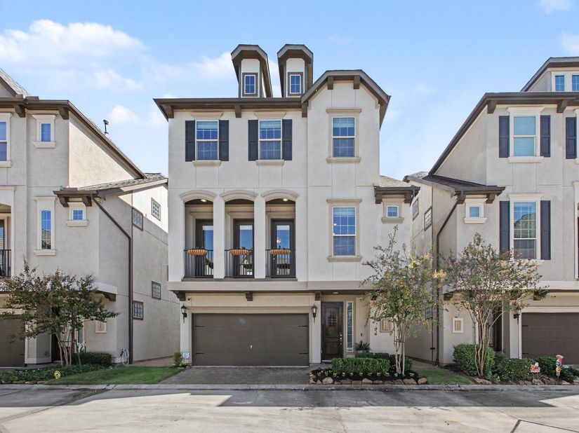 1506 Peyton Oaks Place, Houston TX 77043