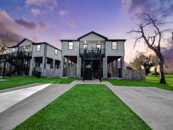 618 Maple Way