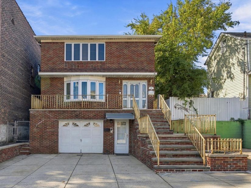 44 East 49th St, Bayonne NJ 07002