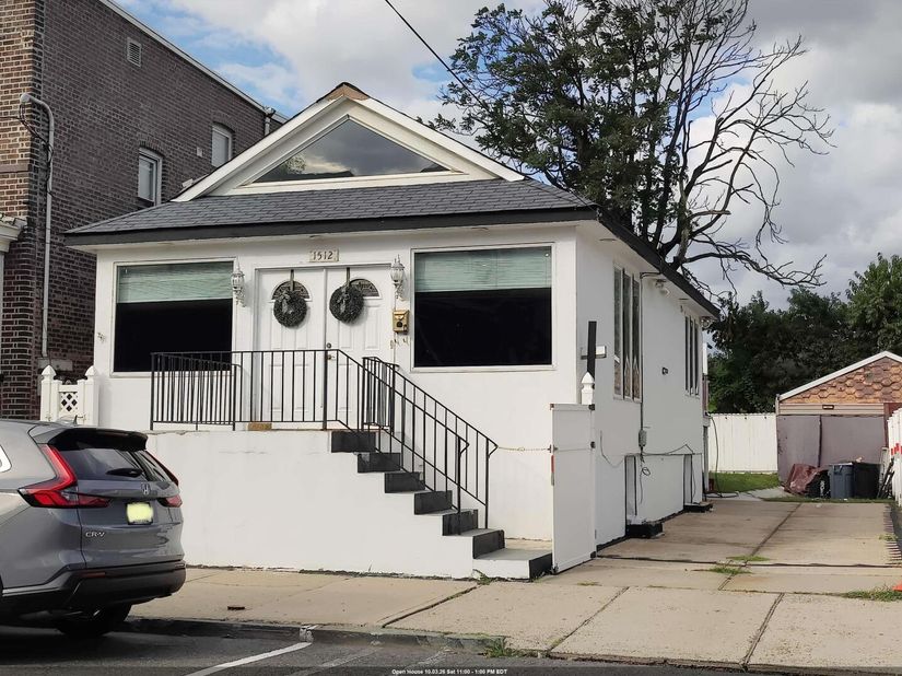 1512 41st St, North Bergen NJ 07087