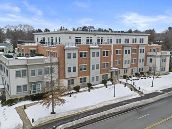 321 Hammond Pond Pkwy