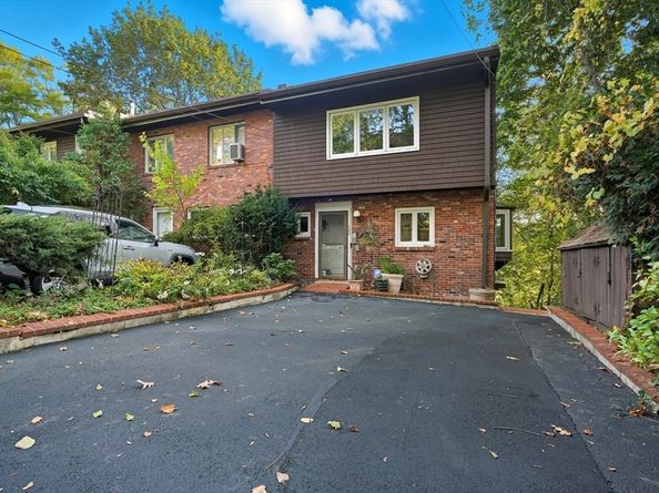 184 Rawson Rd, Brookline MA 02445