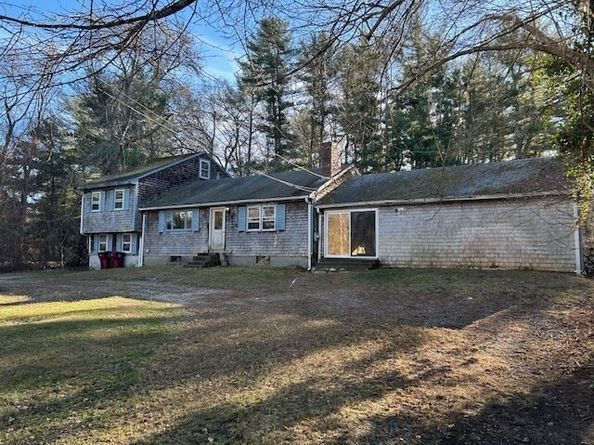 143 Plympton St, Middleboro MA 02346
