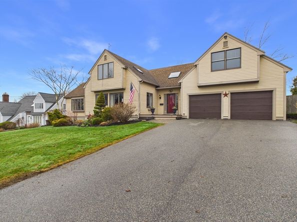 50 Prospect Ave, Hull MA 02045