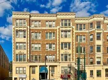 370 Chestnut Hill Ave