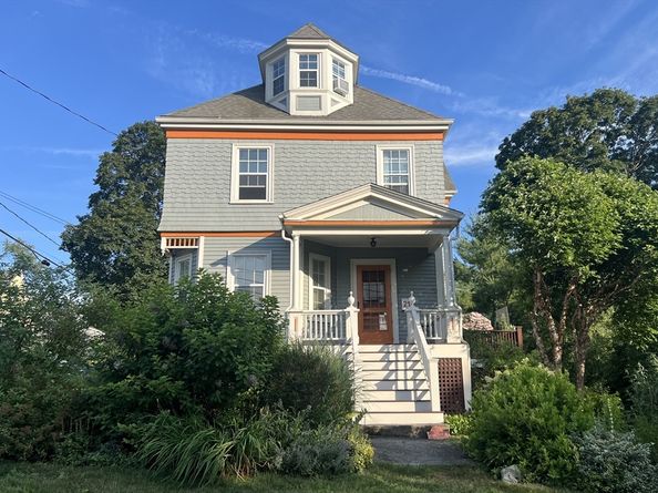 21 Montague St, Arlington MA 02474