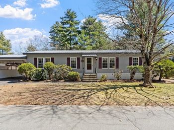 74 Earl Drive