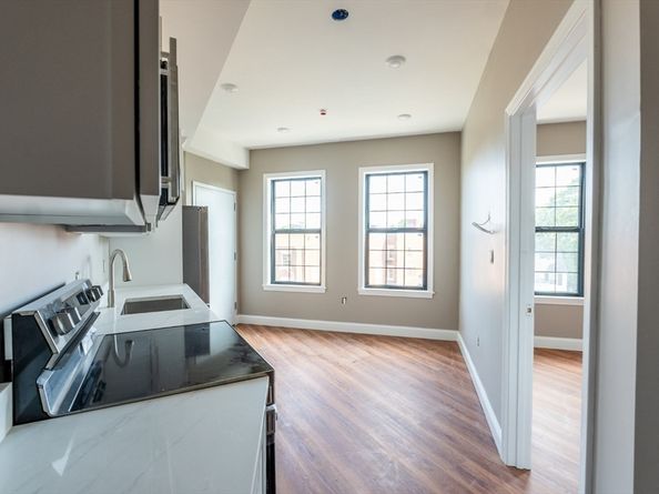 13 Nahant Street 2D, Lynn MA 01902