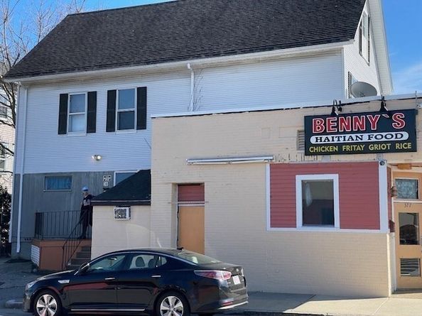 377 Park Ave, Worcester MA 01610