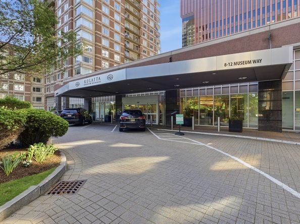 8-12 Museum Way 1506, Cambridge MA 02141