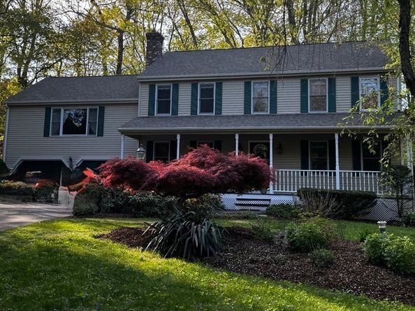 21 Woodridge Rd, Milford MA 01757