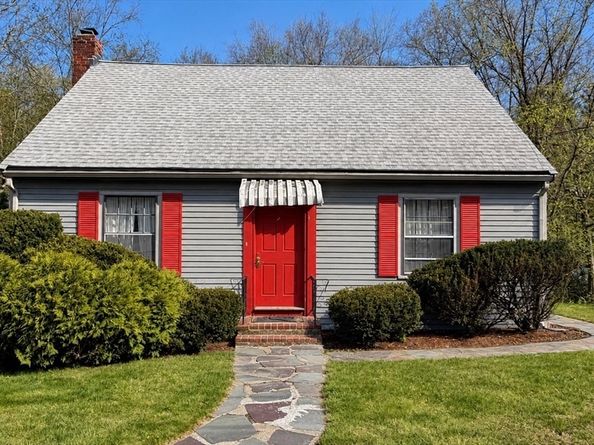 62 W Union St, Ashland MA 01721