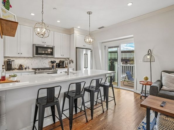 31 Brighton St 3, Boston MA 02129
